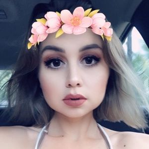 Meet your Posher, Nikki